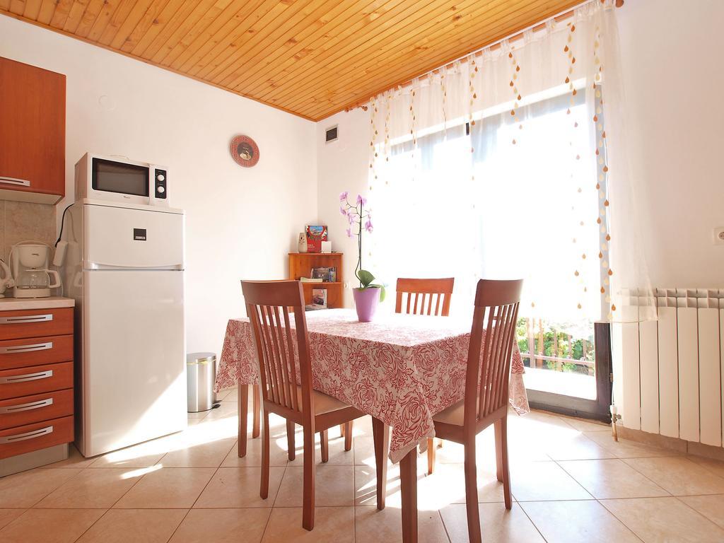 House Sandra 1430 Peresiji Exteriér fotografie