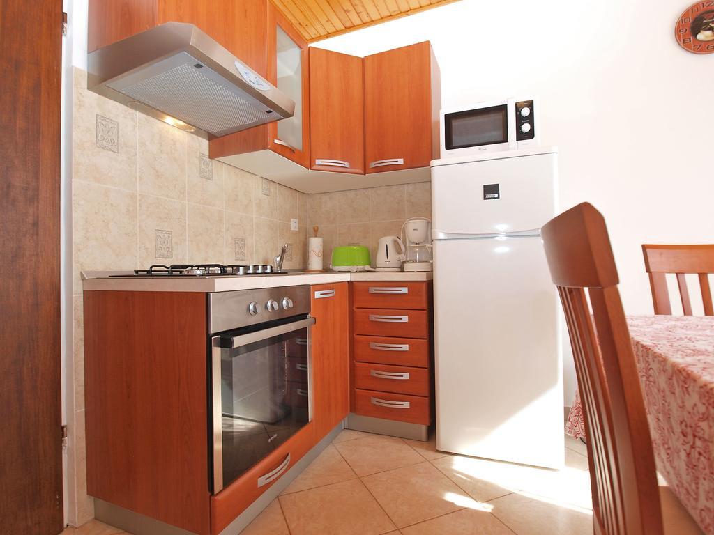 House Sandra 1430 Peresiji Exteriér fotografie