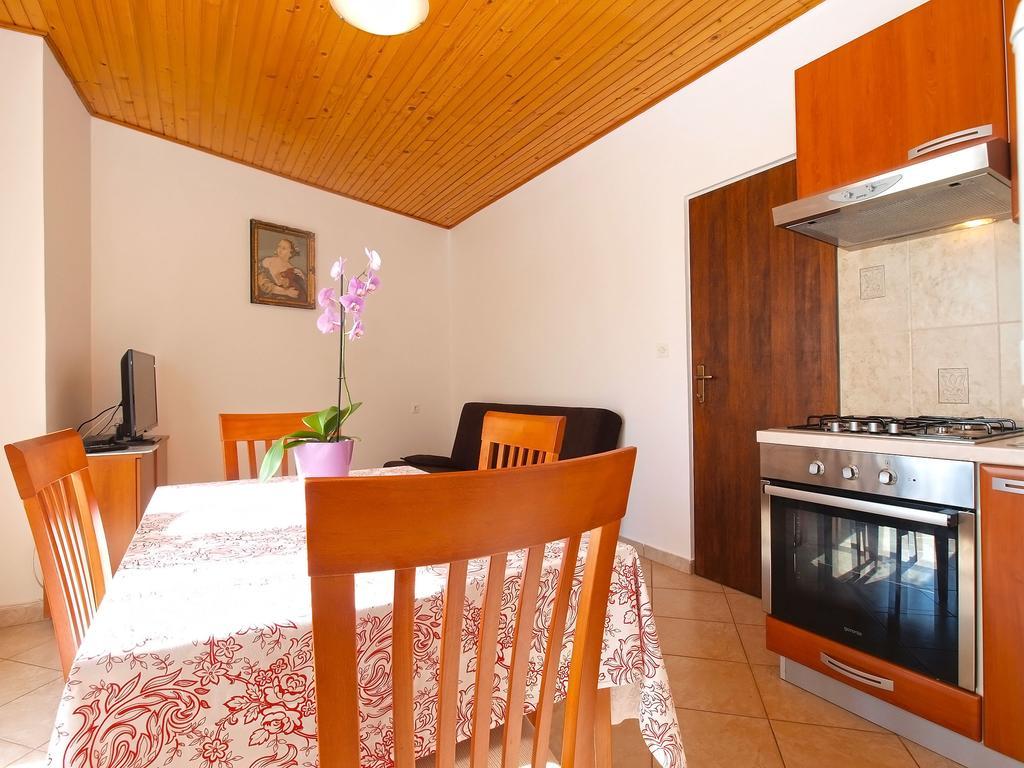 House Sandra 1430 Peresiji Exteriér fotografie